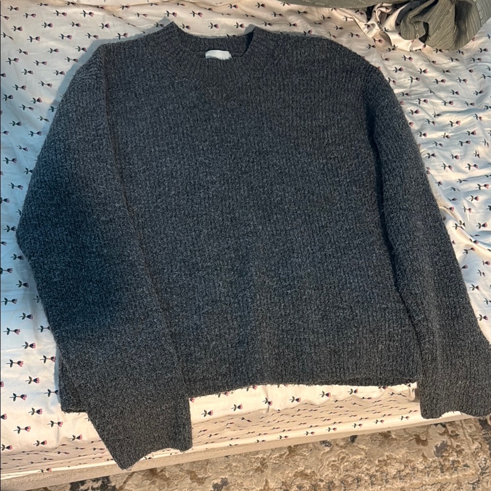 H&M sweater